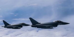 İngiliz savaş uçakları Rus jetlerinin peşine düştü!