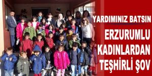 Kadınlardan teşhirli yardım şovu!