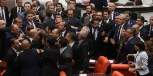 Meclis'teki kavganın ardından CHP'den 'misliyle karşılık' kararı