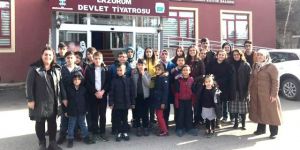 Erzurum'da İlk Defa Tiyatroyla Tanıştılar