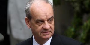 İlker Başbuğ'dan 'Andımız' çıkışı: Vatan, millet sevgisini nasıl öğreteceksiniz