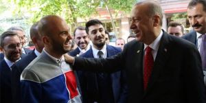 Erdoğan Arjantin'deki Türk vatandaşını uçağına davet etti