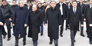 Abdullah Gül, Ahmet Davutoğlu ve Ali Babacan fotoğrafı kulisleri sarstı