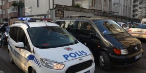 Metin Akpınar ve Müjdat Gezen polis eşliğinde adliyeye götürüldü