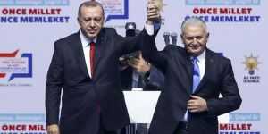 Binali Yıldırım’a '1963' göndermesi: İstifa etmesin de görelim!