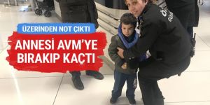 Küçük çocuk üzerinde notla annesi tarafından terk edildi
