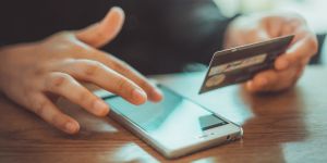 İnternetten alışveriş yapanlar için kritik uyarı: Bunu sakın yapmayın!