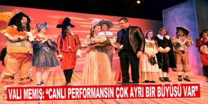 Vali Memiş: “Canlı performansın çok ayrı bir büyüsü var”