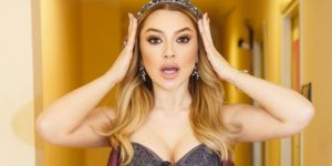 Hadise varını yoğunu satıyor!