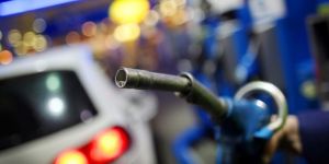 Benzine 6 kuruş zam
