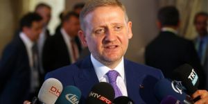 Başakşehir Başkanı Göksel Gümüşdağ'dan bırakma kararı