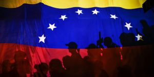 Venezuela'dan flaş hamle! Uçakla geri gönderdiler