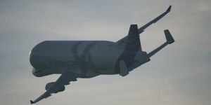 Dev kargo uçağı Airbus Beluga XL deneme uçuşlarını tamamladı