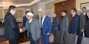 Karaçoban'ın Kanaat Önderlerinden Vali Memiş'e Ziyaret