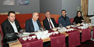 Çomaklı, İHA yöneticileriyle bir araya geldi