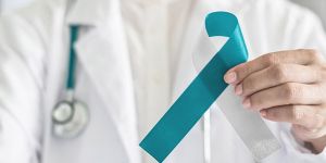 "HPV virüsüne karşı tek yol aşılanmak"