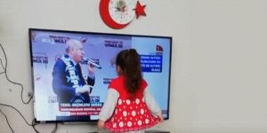 Erdoğan minik hayranını İzmir mitingine davet etti