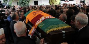 Demet Akbağ'ın eşi Zafer Çika, gözyaşları ile uğurlandı