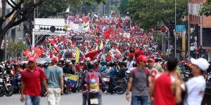 Guaido tehdidini tekrarladı