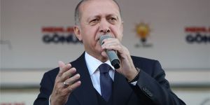 Cumhurbaşkanı Erdoğan: Önce açıp tarih kitabı okusun