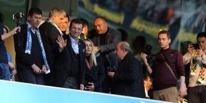 İmamoğlu derbide tribündeydi
