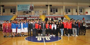 Potada kızlarda Erzurum erkeklerde Kayseri şampiyon