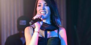 Hande Yener kumar masasında yakalandı! Kınadığı başına geldi