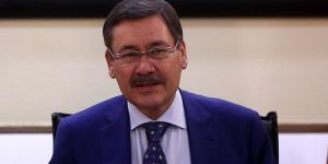 Melih Gökçek'ten Ekrem İmamoğlu'na 'saat' göndermesi