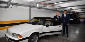 Devlet Bahçeli otomobilini vekiline hediye etti