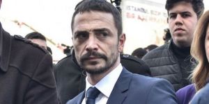 Ahmet Kural bıyık bıraktı