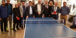 Erzurum masa tenisi oynuyor