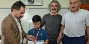 Başkanı Uçar, öğrencilerin karne sevincine ortak oldu