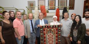 Halı kilim dokuma geleneği hünerli ellerde yeniden hayat buluyor