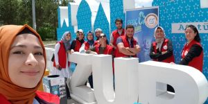 Genç gönüllü timi işbaşında