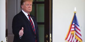 Trump, İran’a yaptırımları artırıyor