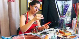 5 yıldır camdan sanat eserleri üretiyor