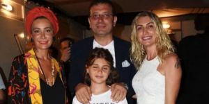 Zülfü Livaneli konserine gelen ünlüler Ekrem İmamoğlu ile fotoğraf çektirdi