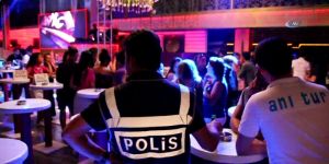 300 polis barlar sokağını didik didik aradı