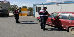 Jandarma trafik ekiplerinden “Hayatı korumak için kemerin ses getirsin” uygulaması
