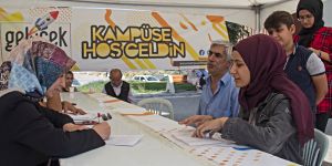 Atatürk Üniversitesi’nde kayıt heyecanı yaşandı