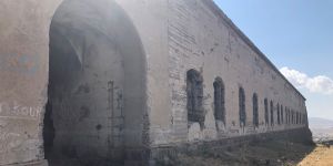 Kars’ın savunmasında kullanılan Arap tabya yok oluyor