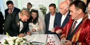 Başkan Çimen kızının nikahını kıydı