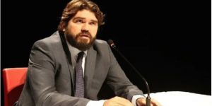 Rasim Ozan Kütahyalı'ya hapis cezası!