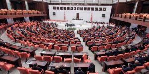 Irak ve Suriye tezkeresi TBMM'de kabul edildi