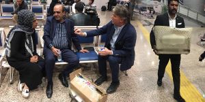 Erzurum Havalimanında Bal Krizi
