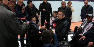 Erzurum Valisi Okay Memiş, tekerlekli sandalyede curling oynadı