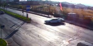 “U” dönüşü yapmak isterken kazaya neden oldu
