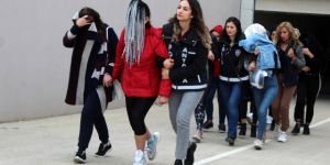 "Jigolo yapma" vaadiyle yüzlerce kişiyi dolandıran çete yakalandı