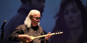 Cahit Berkay: Her yeni kuşak kendi müzik tarzıyla beraber geliyor