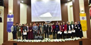 ETÜ’de ‘Kadın’ temalı sempozyum düzenlendi